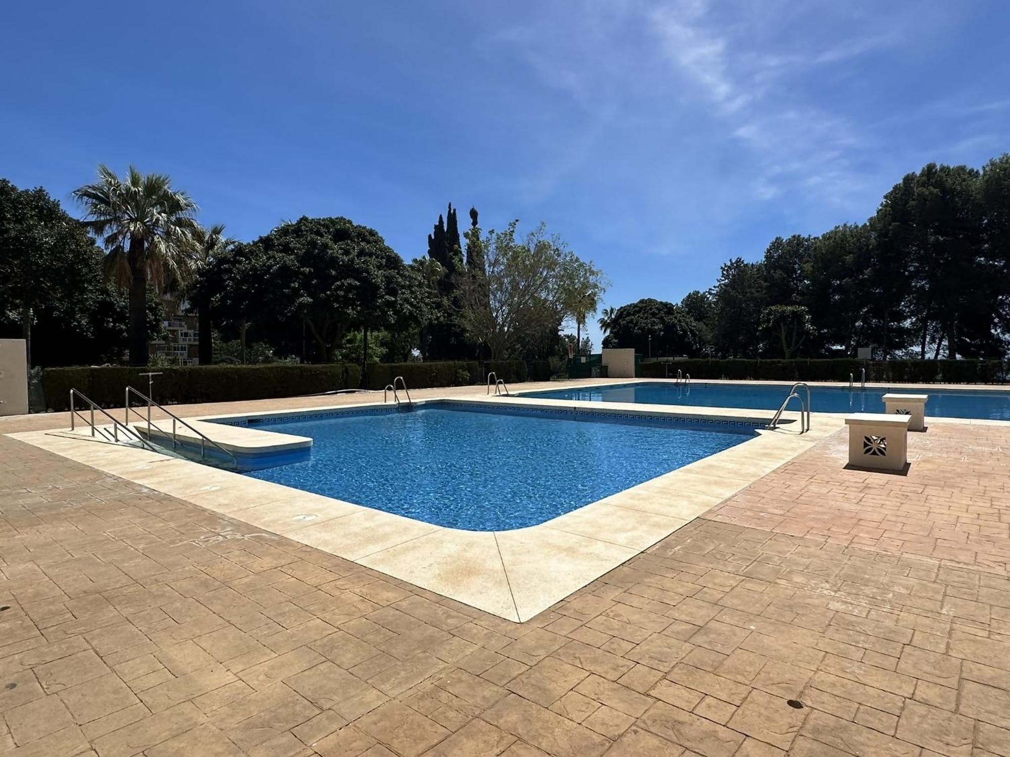 Estudio Agata Con Piscina A 800M De La Playa Benalmádena Kültér fotó