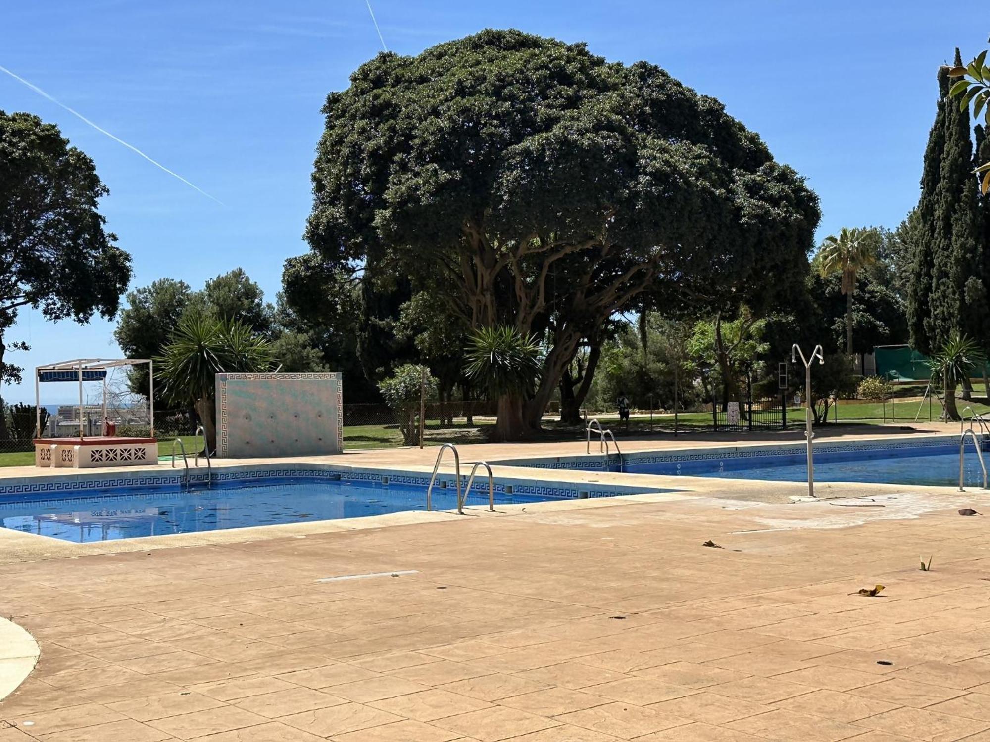 Estudio Agata Con Piscina A 800M De La Playa Benalmádena Kültér fotó