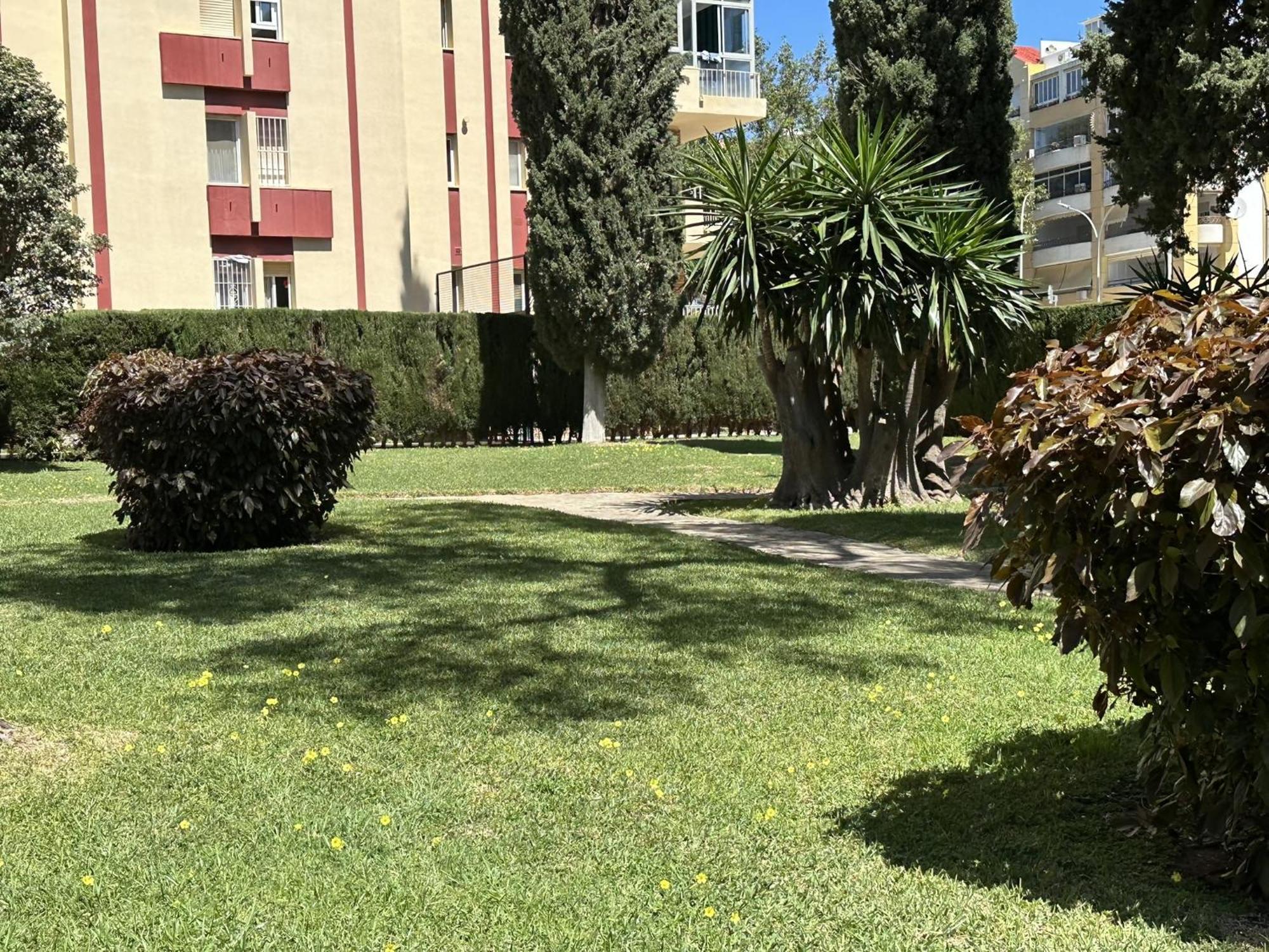 Estudio Agata Con Piscina A 800M De La Playa Benalmádena Kültér fotó