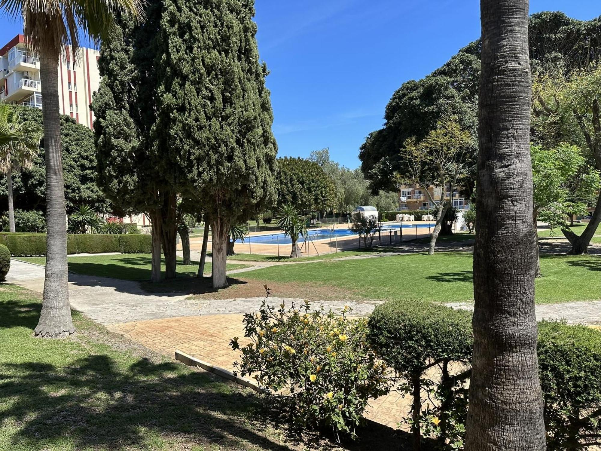 Estudio Agata Con Piscina A 800M De La Playa Benalmádena Kültér fotó